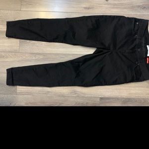Celebrity pink “the sculpted” black jeans
